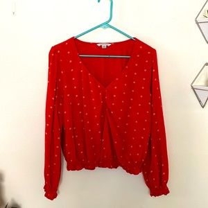 American Eagle floral patterned red shirt